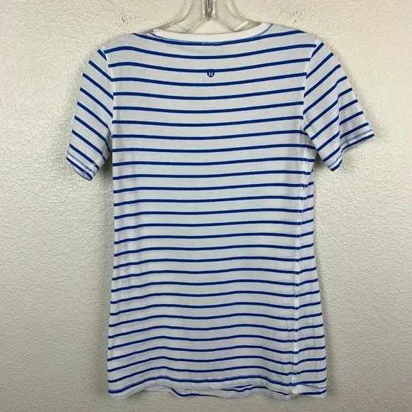 Lululemon Every Yogi Tee Shirt Size 2 Deauville Stripe Blue White Love Tee - Picture 2 of 7